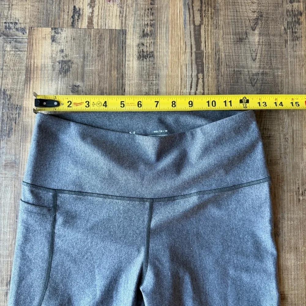 Under Armour HeatGear Grey Compression Cropped Leggings Activewear Womens Md